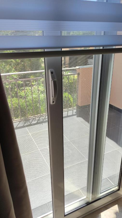 Apartamento Guest'S House "Lindi&Roni" Ulcinj Exterior foto